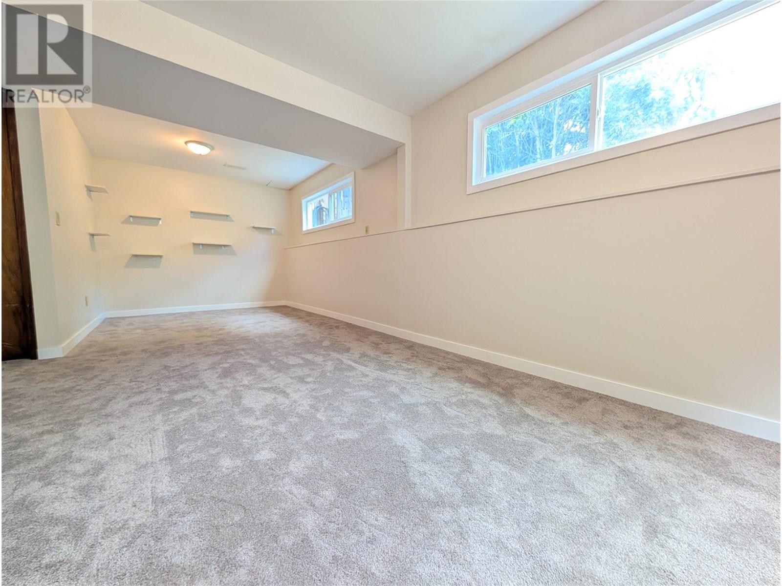 Photo 25 of 1087 Monterey Court, Kelowna BC