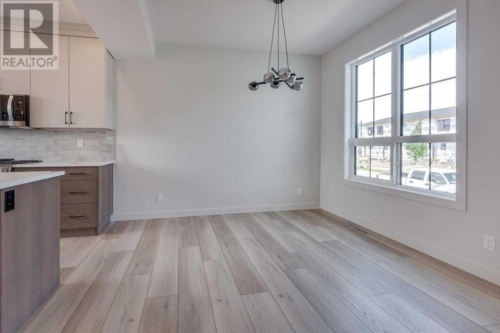 Photo 9 of 439 Townsend Street, Red Deer AB