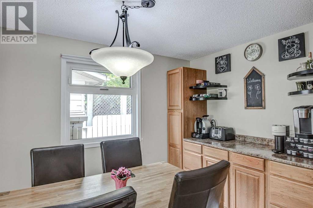 Single Family House for Sale in  Lake Simcoe Close SE Lake Bonavista Calgary 