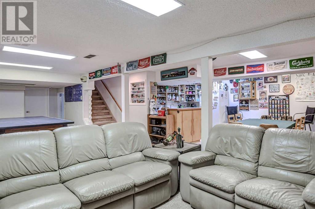 Single Family House for Sale in  Lake Simcoe Close SE Lake Bonavista Calgary 
