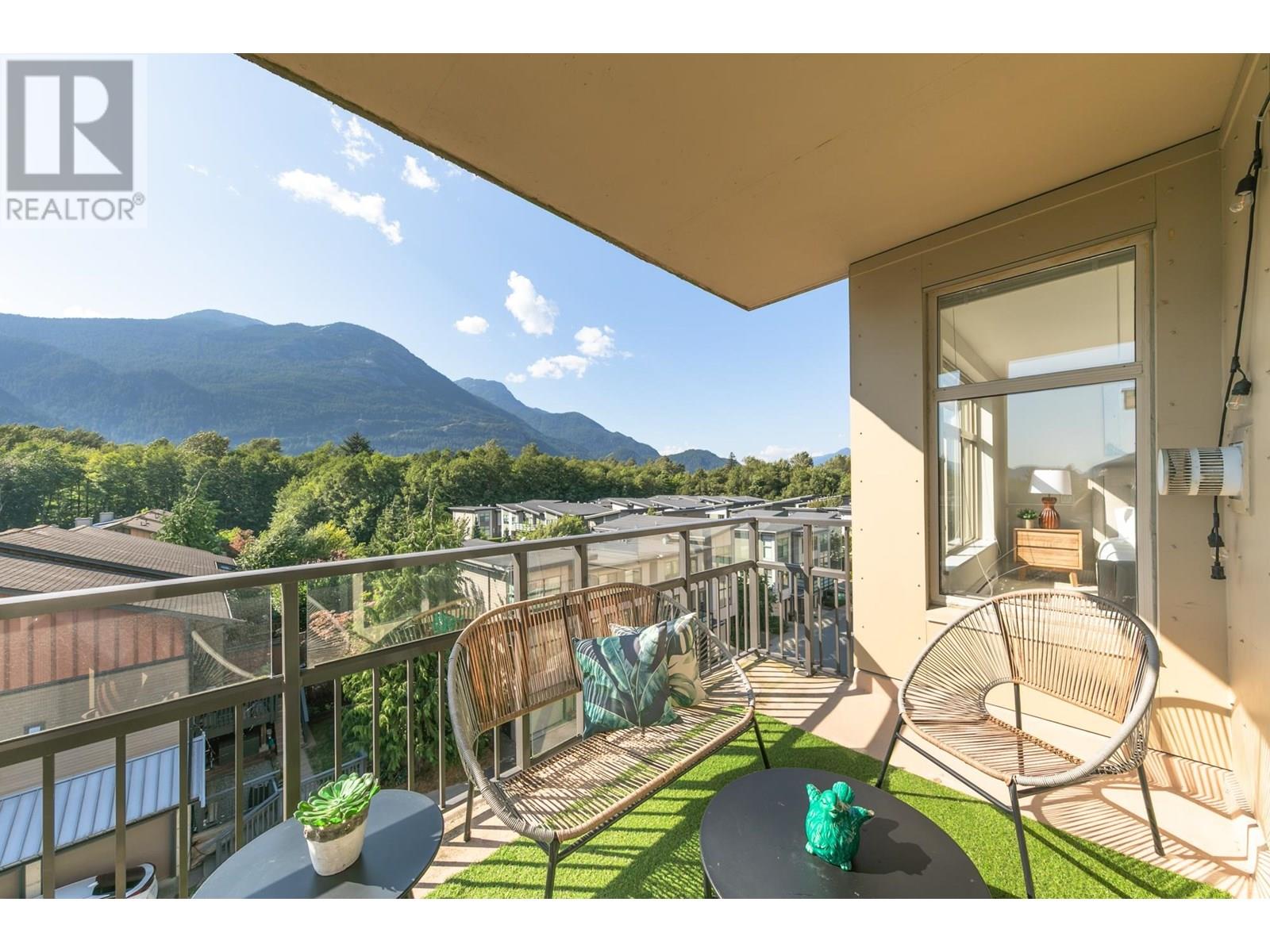 Photo 12 of 401 1211 Village Green Way, Squamish BC