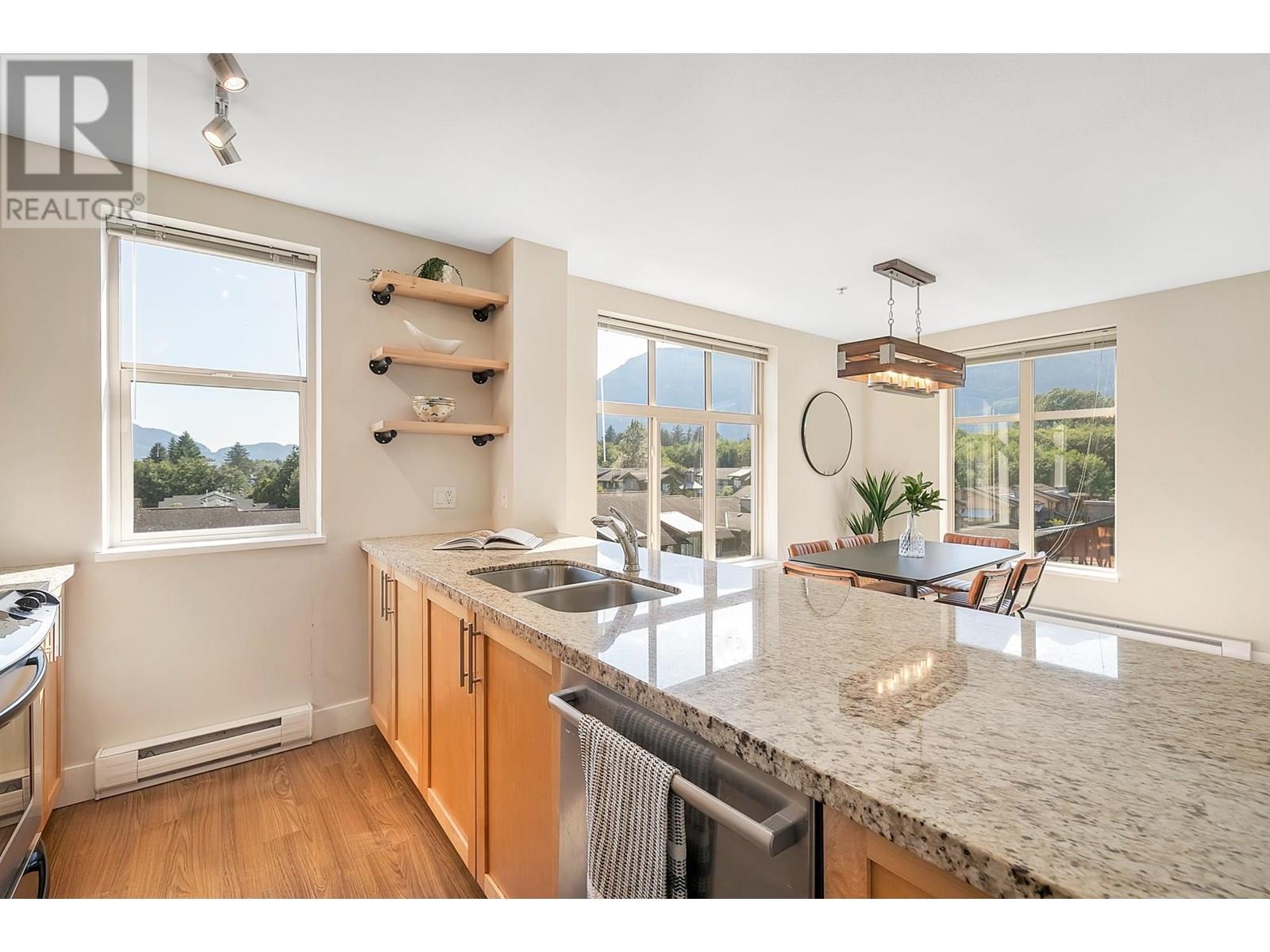Photo 5 of 401 1211 Village Green Way, Squamish BC