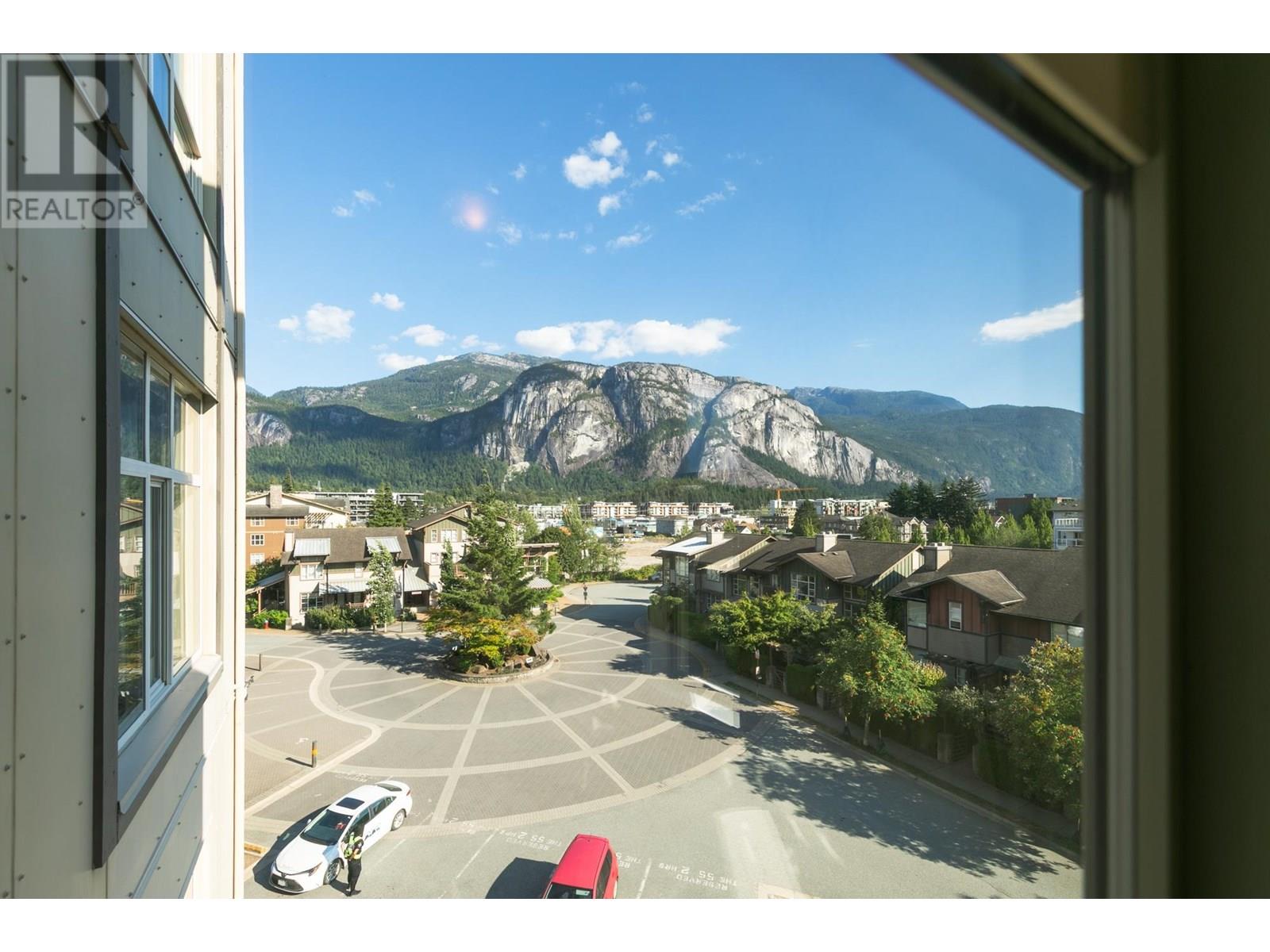 Photo 29 of 401 1211 Village Green Way, Squamish BC