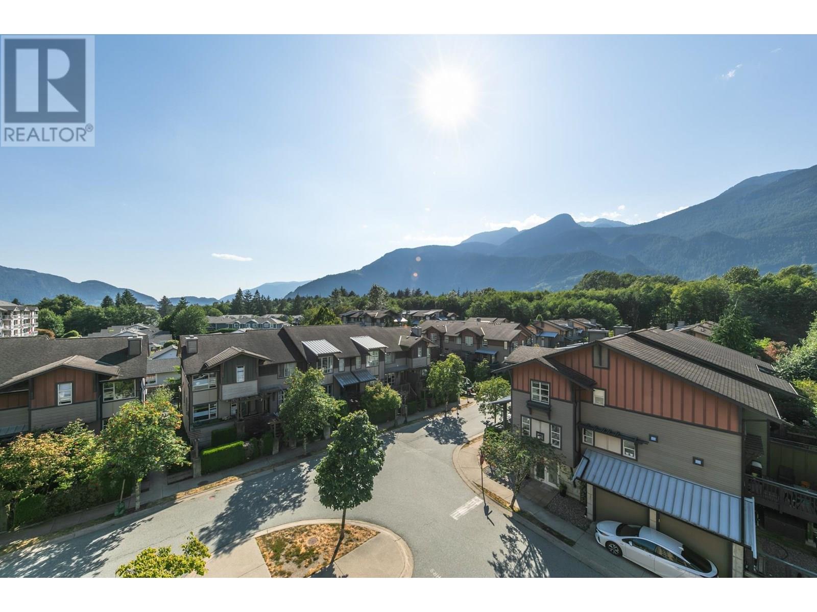 Photo 13 of 401 1211 Village Green Way, Squamish BC
