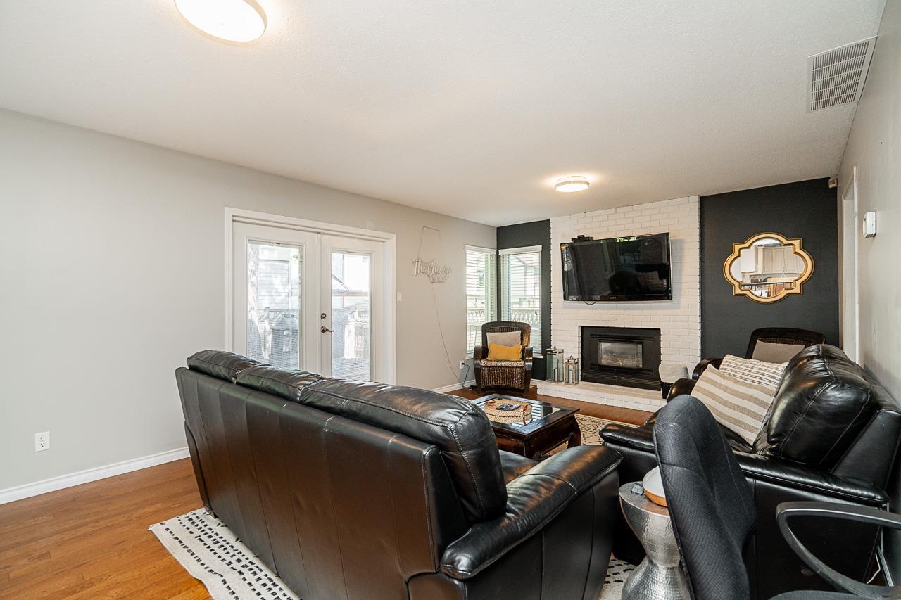 Photo 14 of 14625 86 B Avenue, Surrey BC