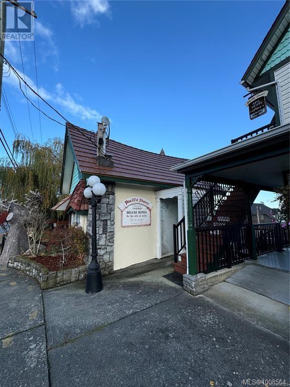  9847 Willow Street, Chemainus