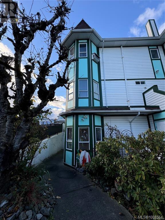  9847 Willow Street, Chemainus