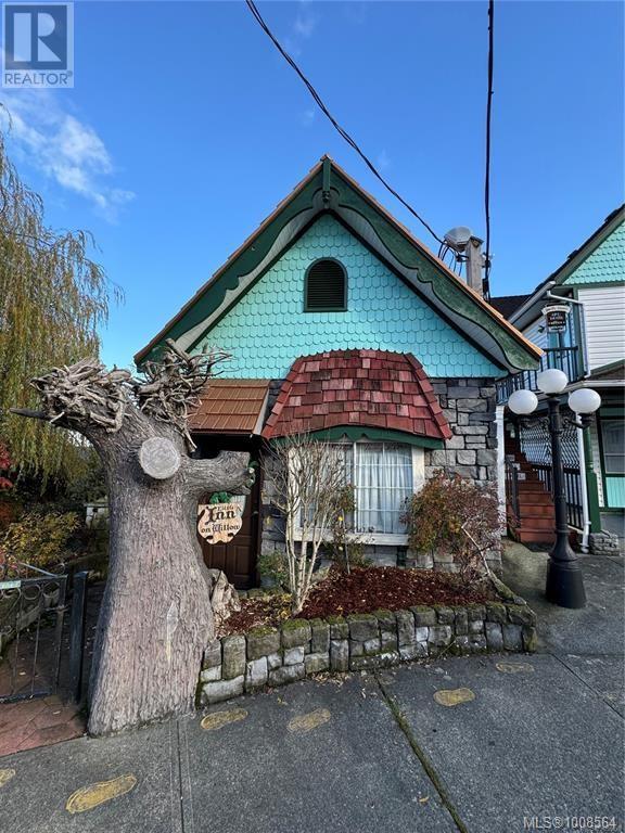  9847 Willow Street, Chemainus