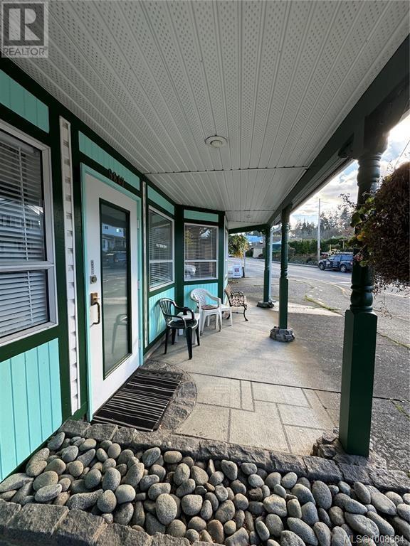  9847 Willow Street, Chemainus