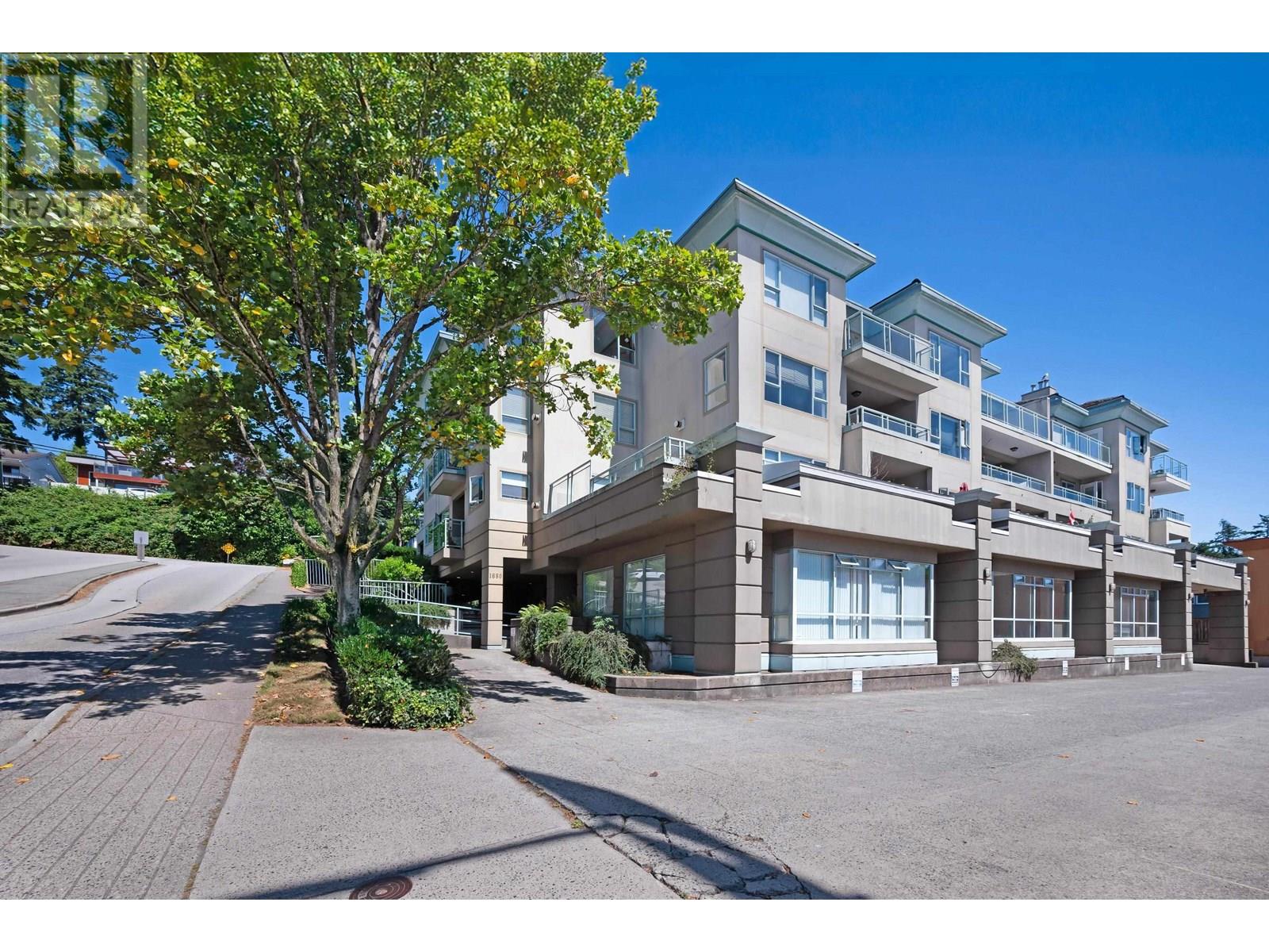 Office for Sale in North Vancouver – 2 11680 LLOYD AVENUE, North Vancouver - Image 4