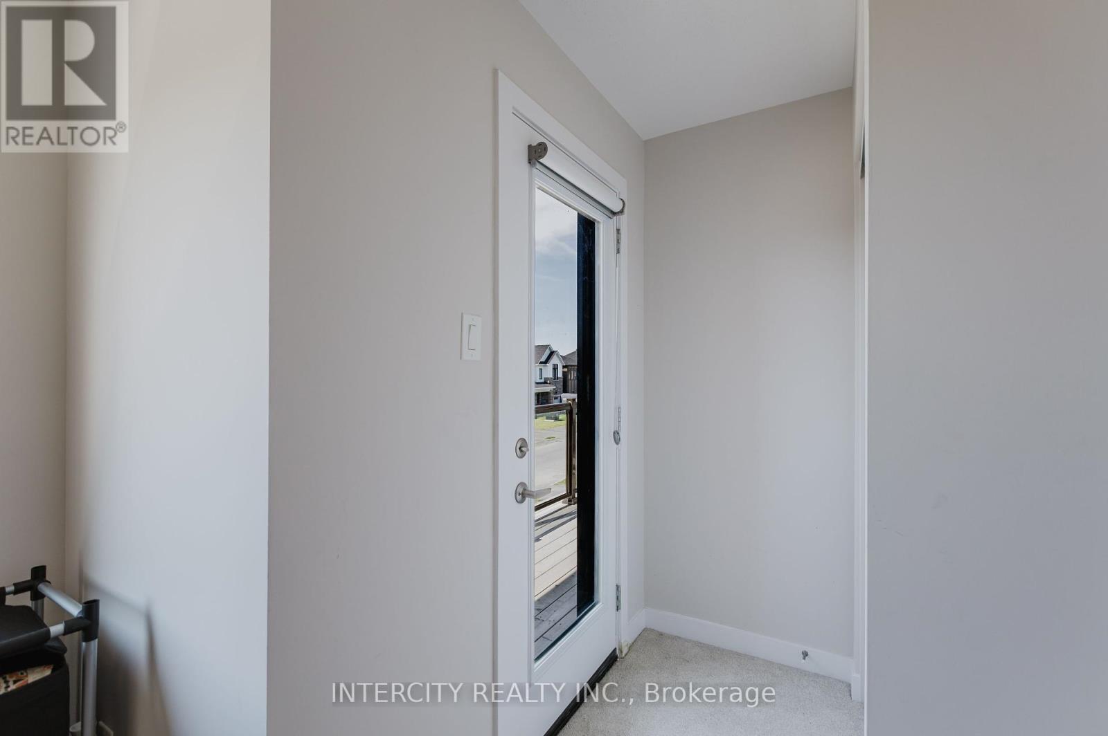 Photo 24 of 187 Conservancy Drive, Ottawa ON