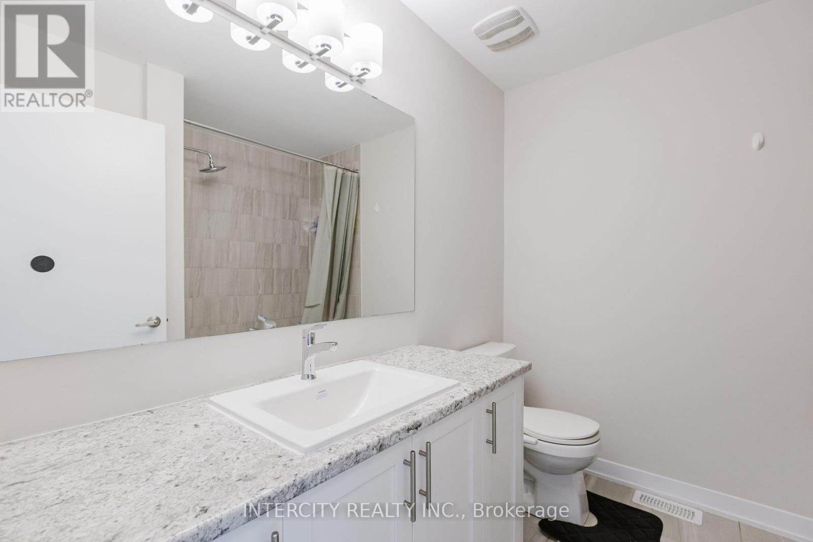 Photo 10 of 187 Conservancy Drive, Ottawa ON