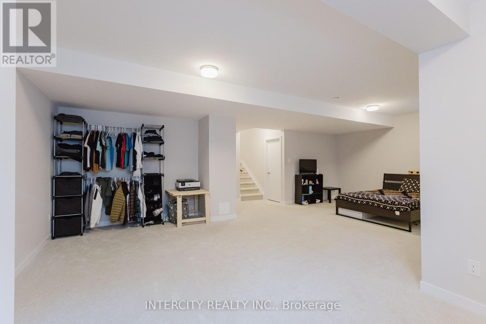 Photo 23 of 187 Conservancy Drive, Ottawa ON