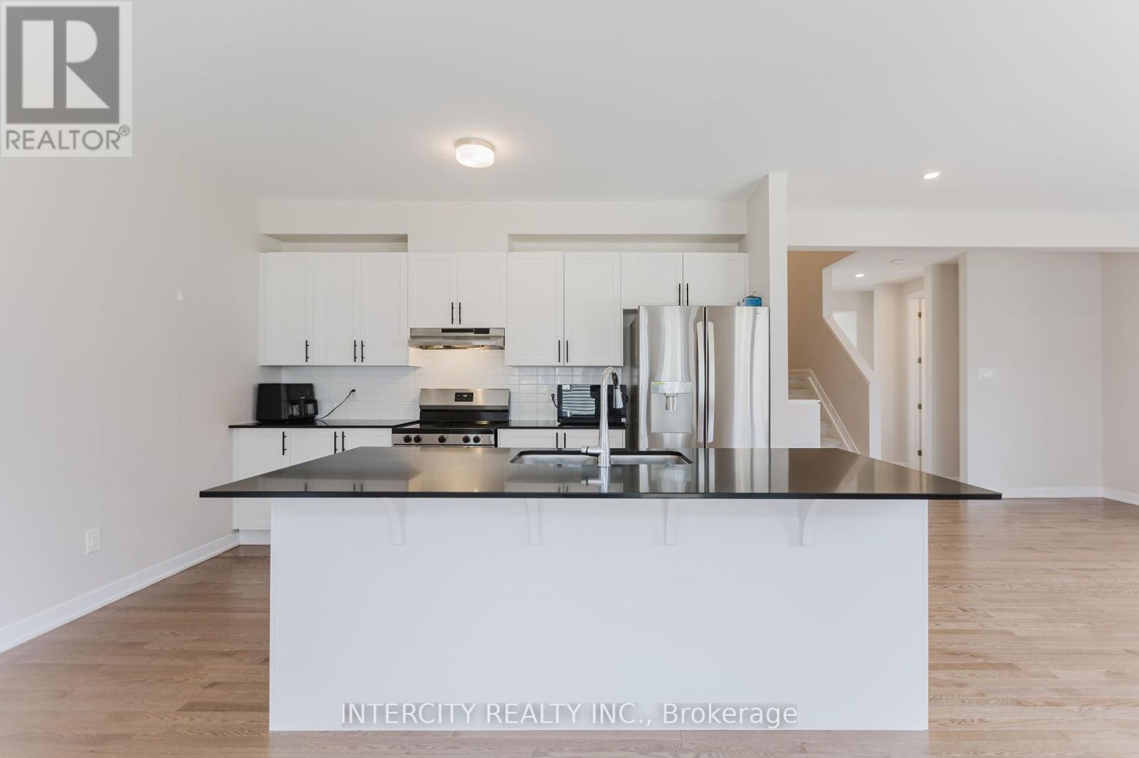 Photo 31 of 187 Conservancy Drive, Ottawa ON