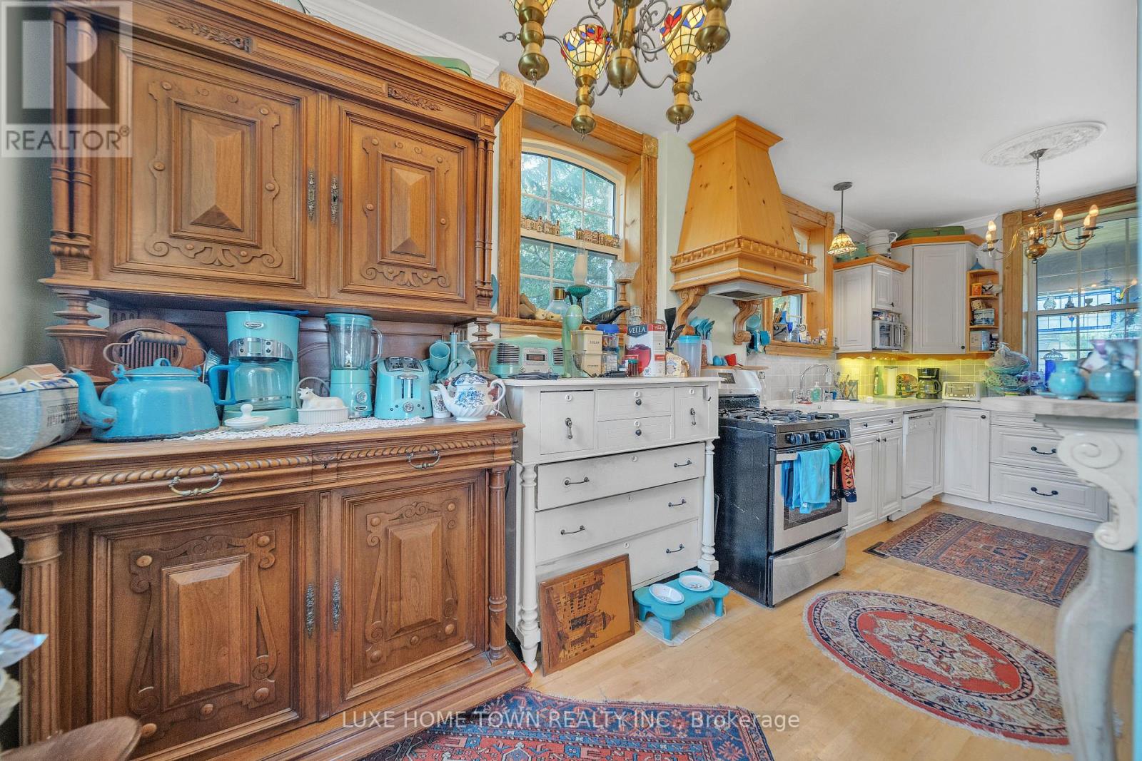 Photo 16 of 402 Lambton Street E, West Grey ON