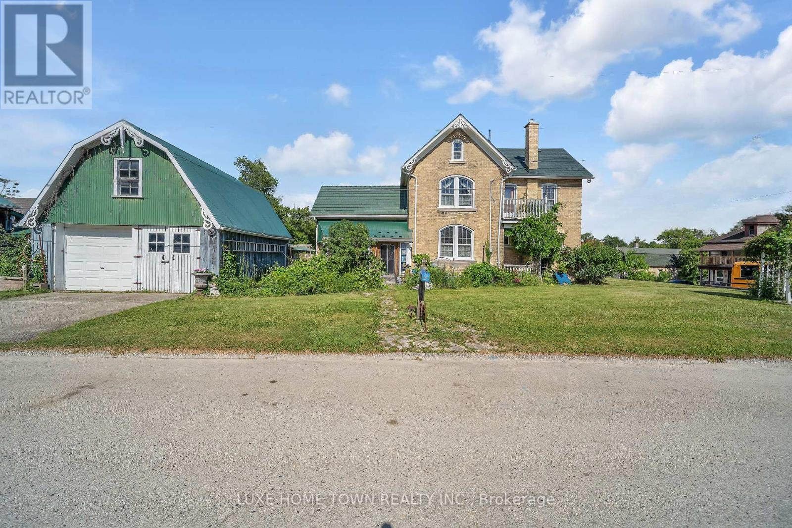 Photo 3 of 402 Lambton Street E, West Grey ON