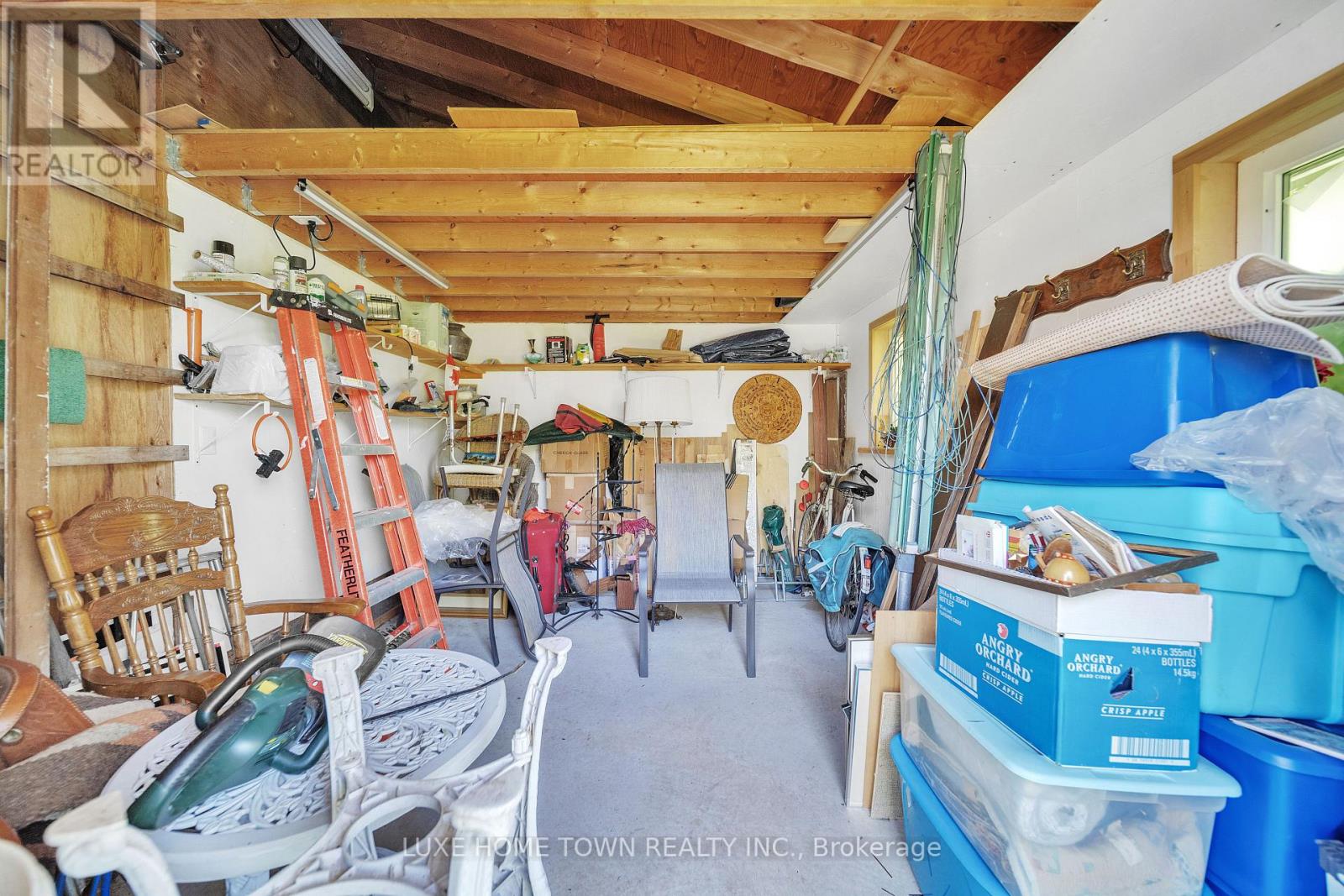 Photo 44 of 402 Lambton Street E, West Grey ON