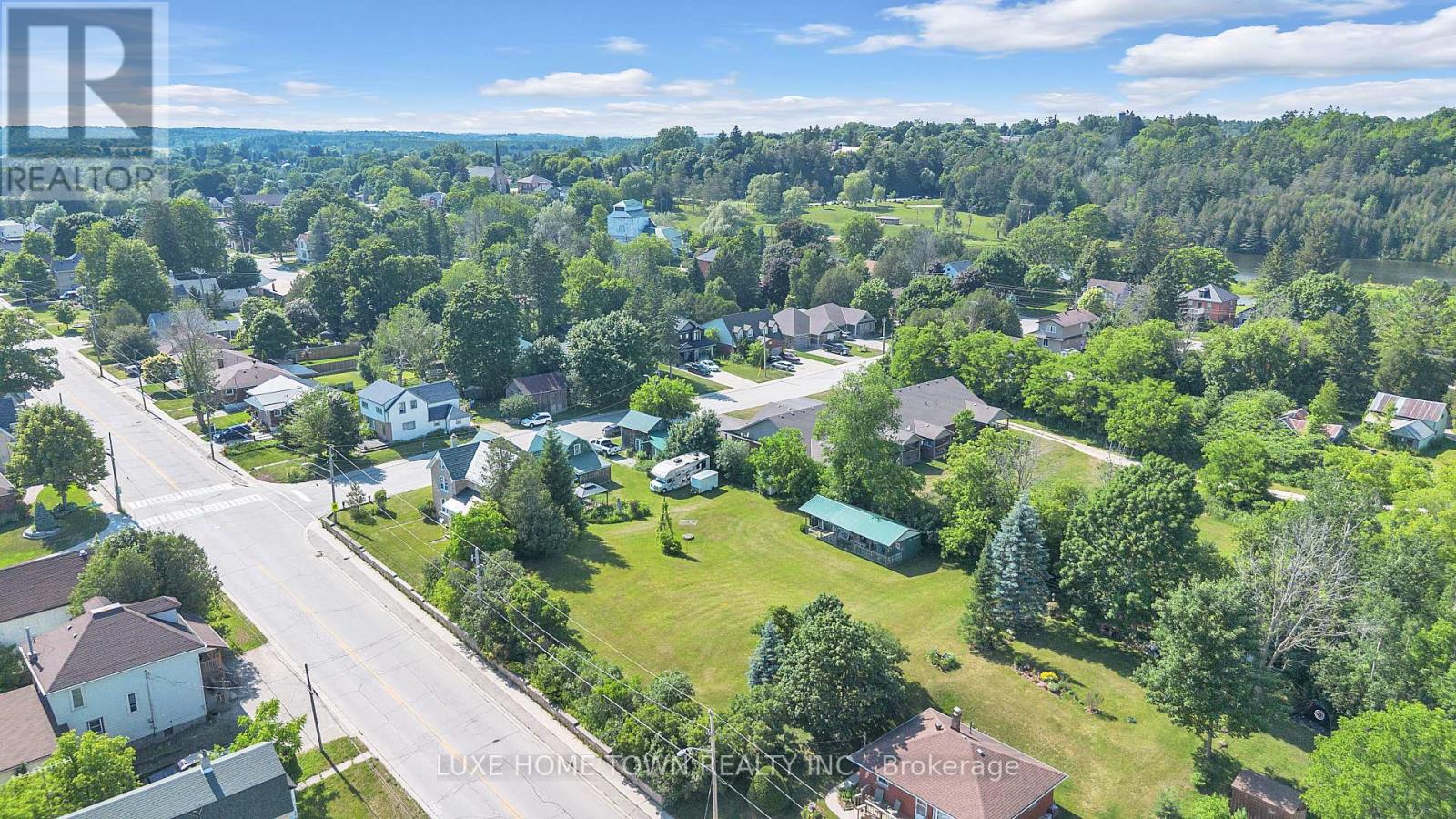 Photo 46 of 402 Lambton Street E, West Grey ON