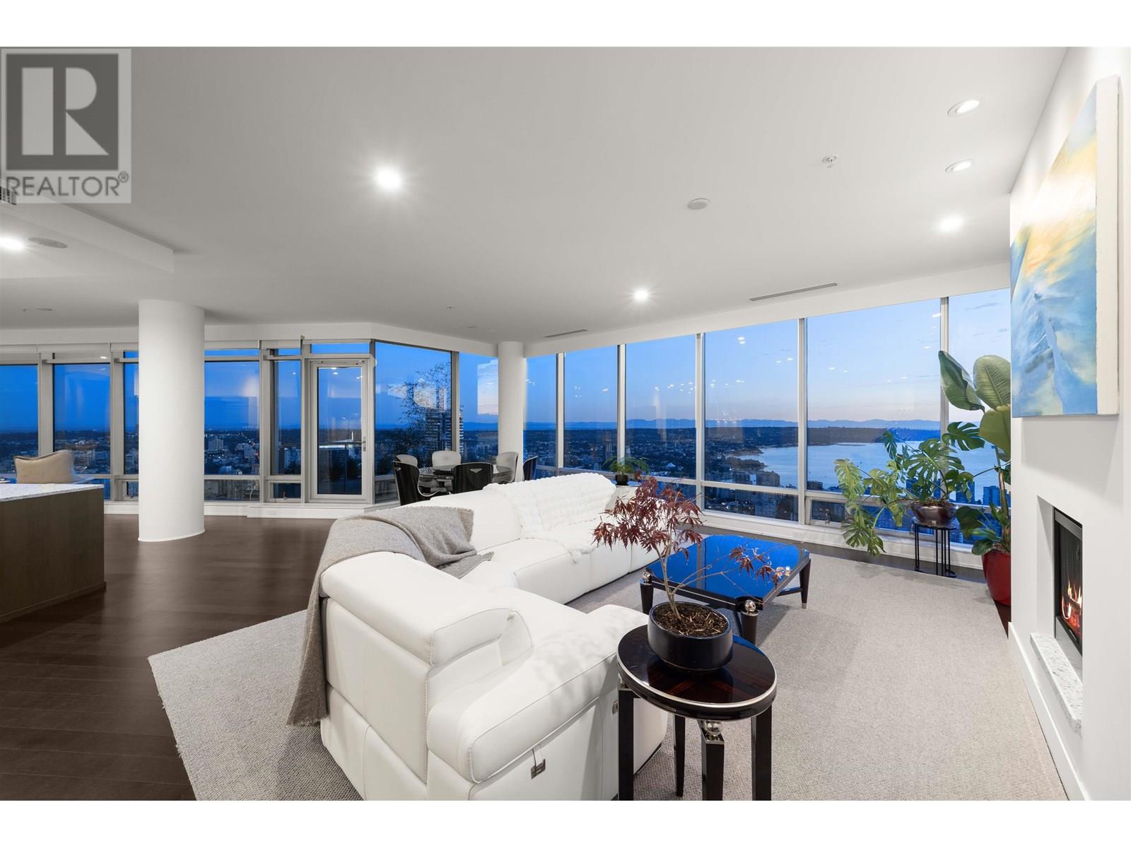 Photo 12 of 5704 1128 W Georgia Street, Vancouver BC