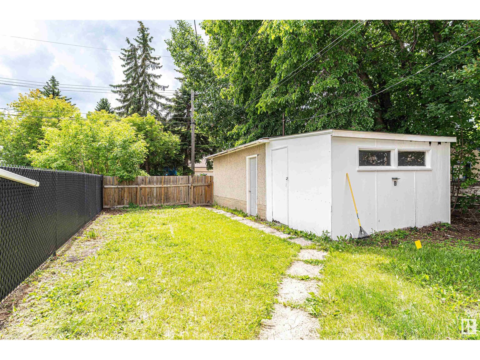 Photo 21 of 10929 74 Av Nw, Edmonton AB