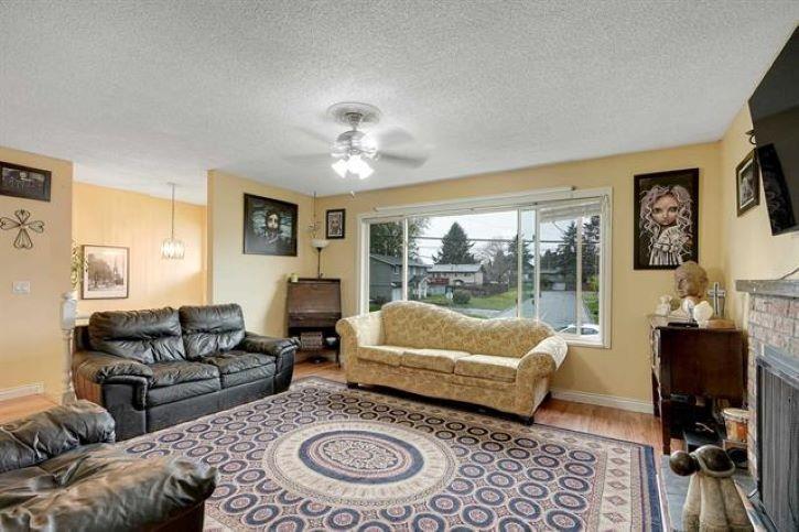 Photo 4 of 11532 85 Avenue, Delta BC