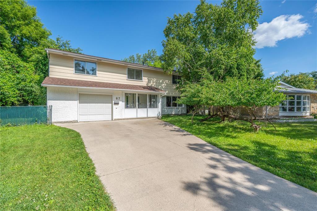 Photo 1 of 67 Purdue Bay, Winnipeg MB