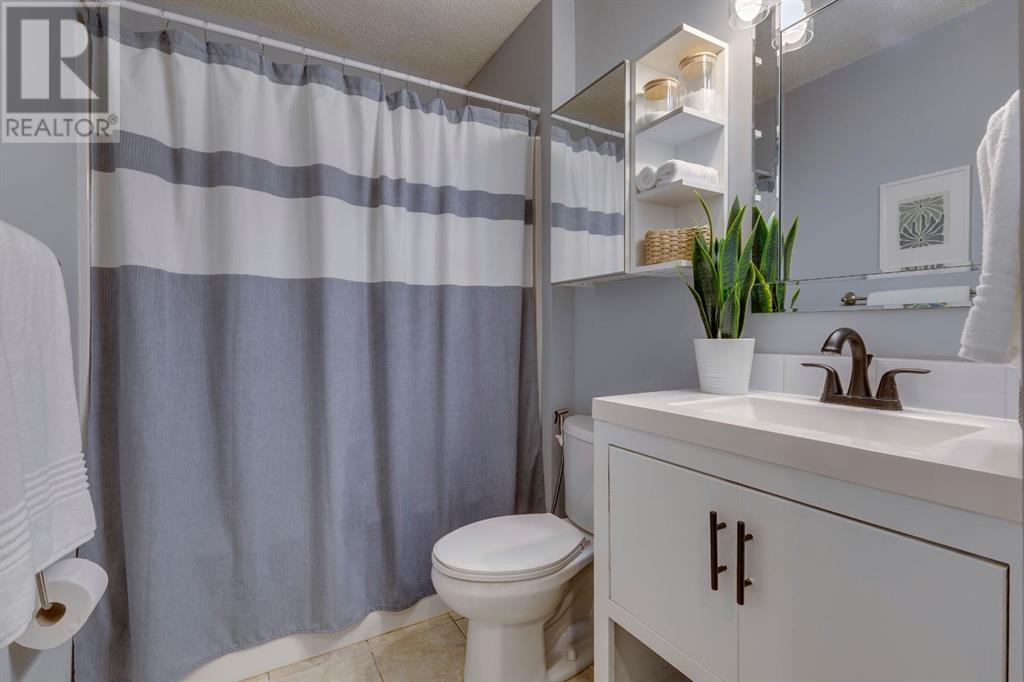 Single Family House for Sale in   Brookpark Boulevard SW Braeside Calgary 