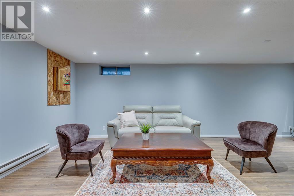 Single Family House for Sale in   Brookpark Boulevard SW Braeside Calgary 