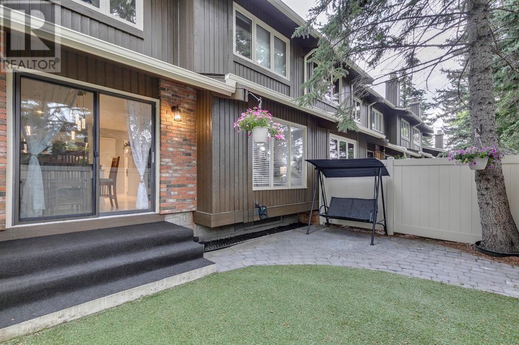Single Family House for Sale in   Brookpark Boulevard SW Braeside Calgary 