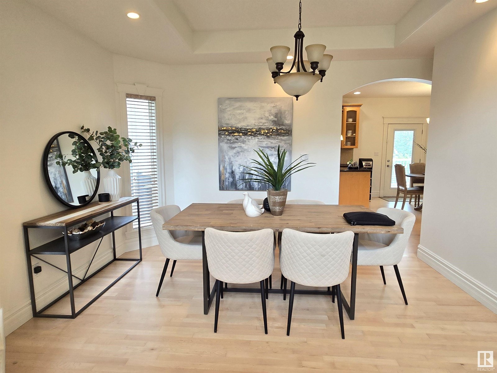 Photo 11 of 3020 Macneil Wy Nw, Edmonton AB
