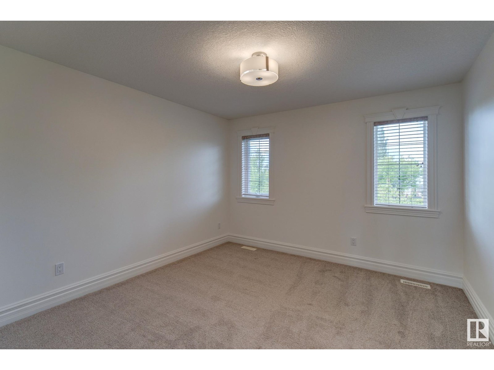 Photo 51 of 3020 Macneil Wy Nw, Edmonton AB