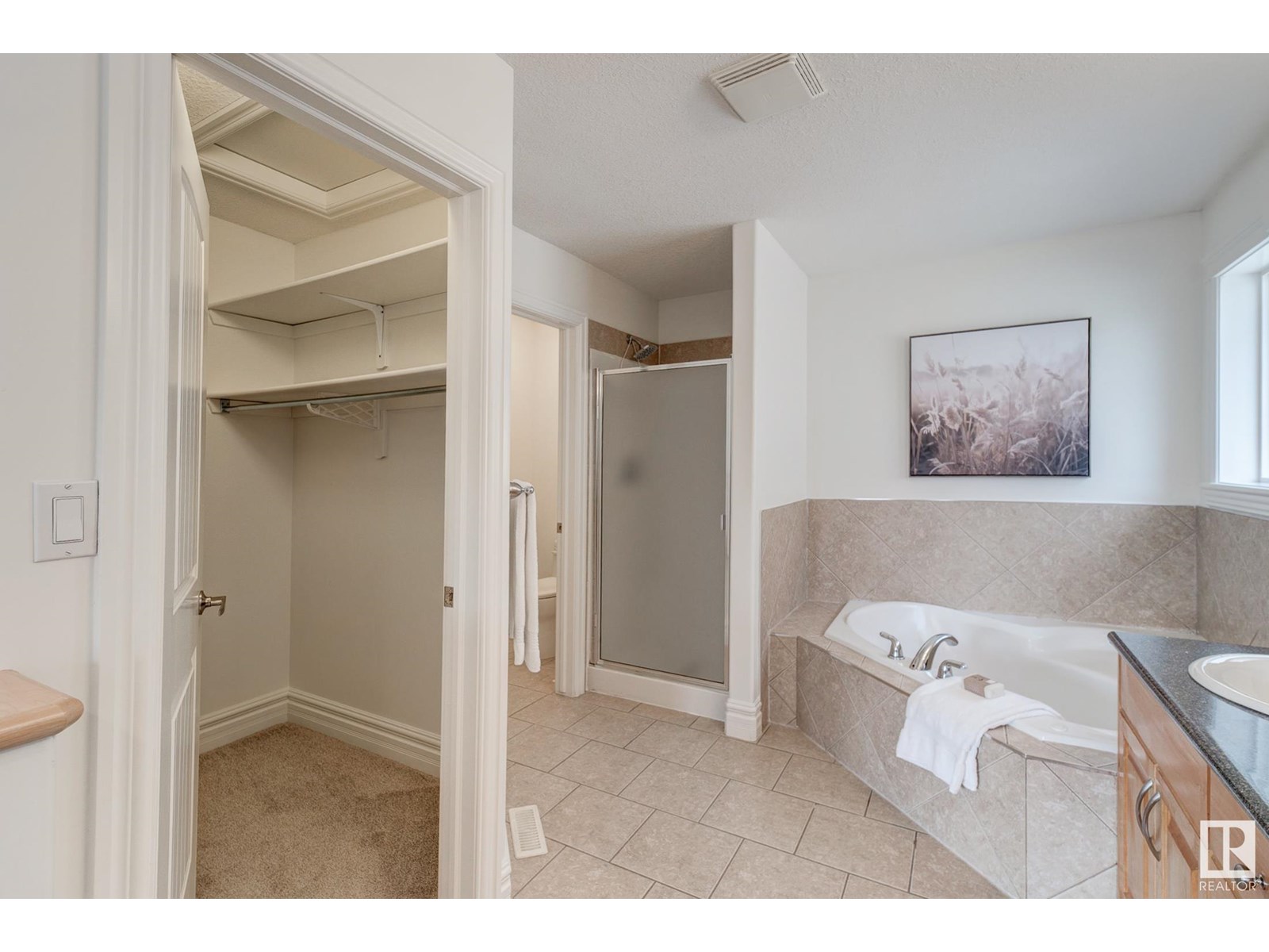 Photo 48 of 3020 Macneil Wy Nw, Edmonton AB