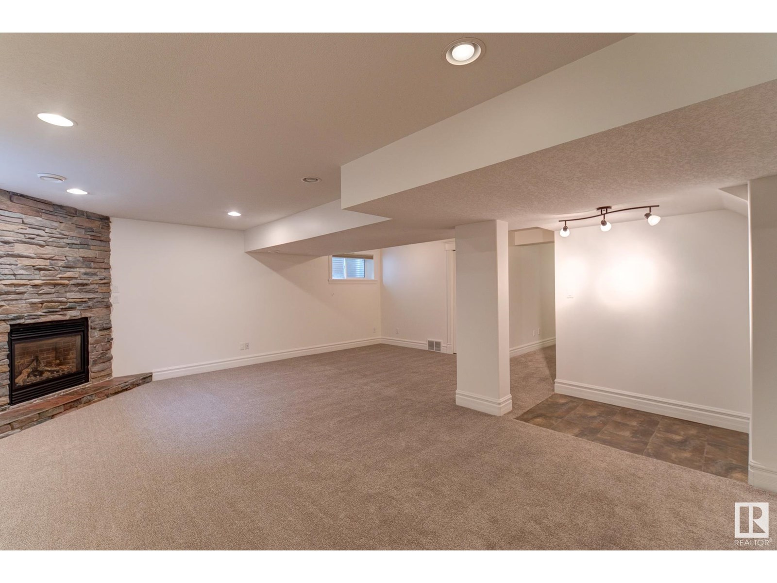 Photo 62 of 3020 Macneil Wy Nw, Edmonton AB