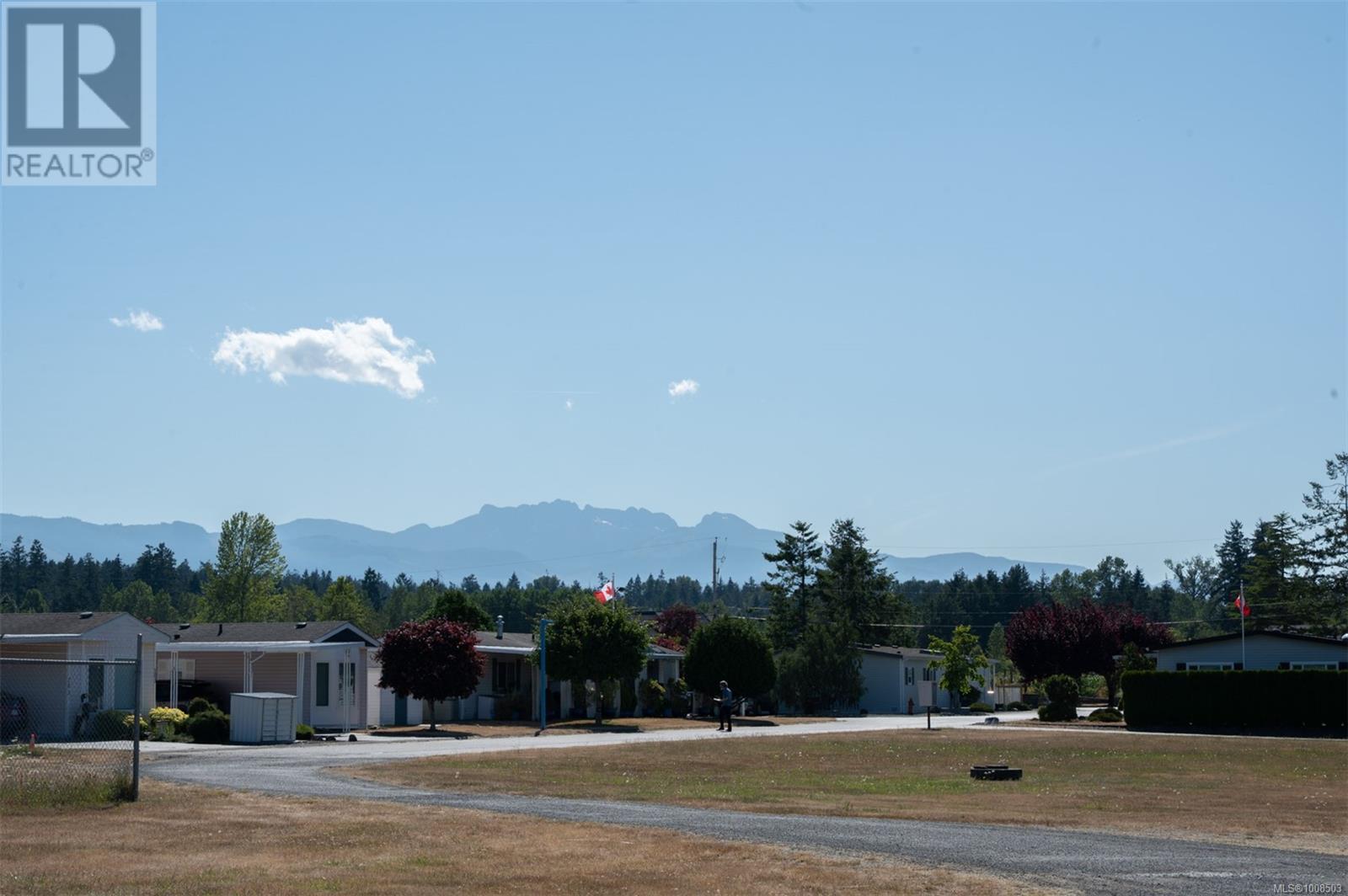 Photo 4 of 32 450 Stanford Ave E, Parksville BC
