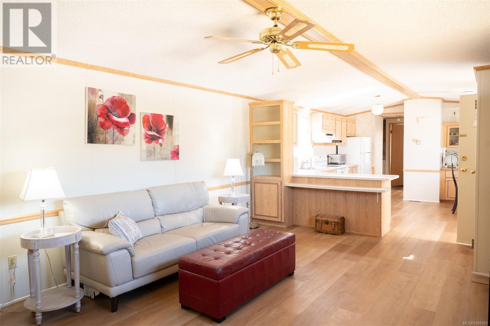 Photo 5 of 32 450 Stanford Ave E, Parksville BC
