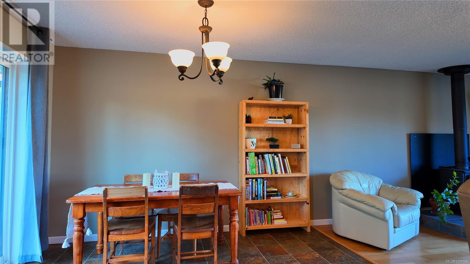 3000 Country Close, Campbell River