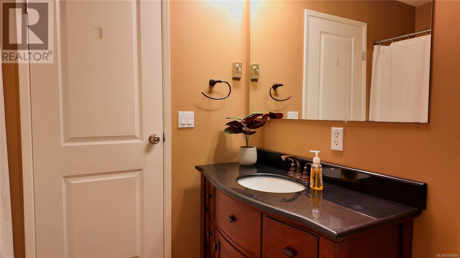 3000 Country Close, Campbell River
