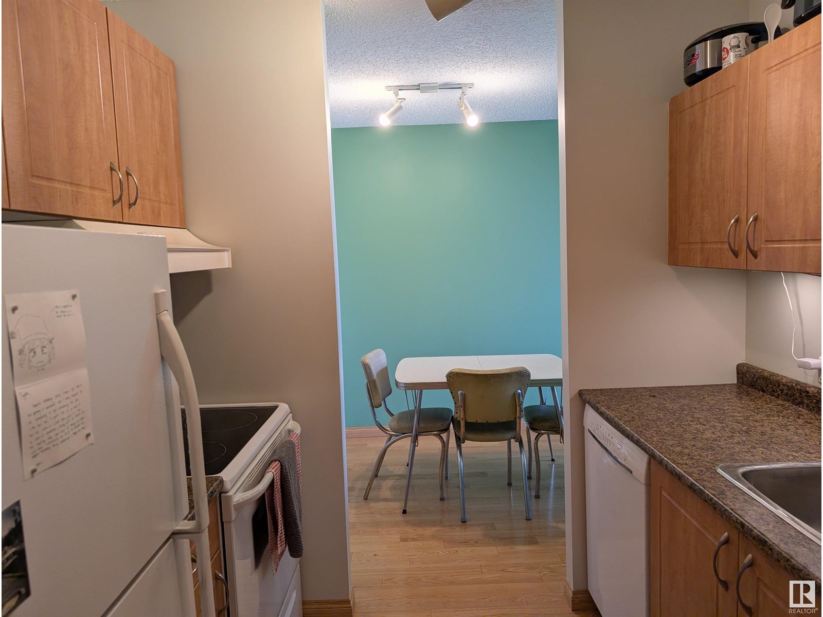 Photo 8 of 1007 11307 99 Av Nw, Edmonton AB