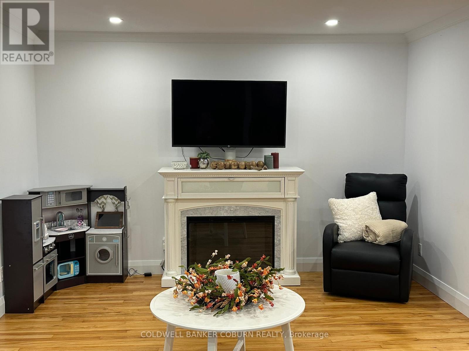 Photo 2 of 710 Hyndman Road, Edwardsburgh Cardinal ON