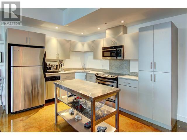 2011, 135 13 AVENUE SW - Image 11