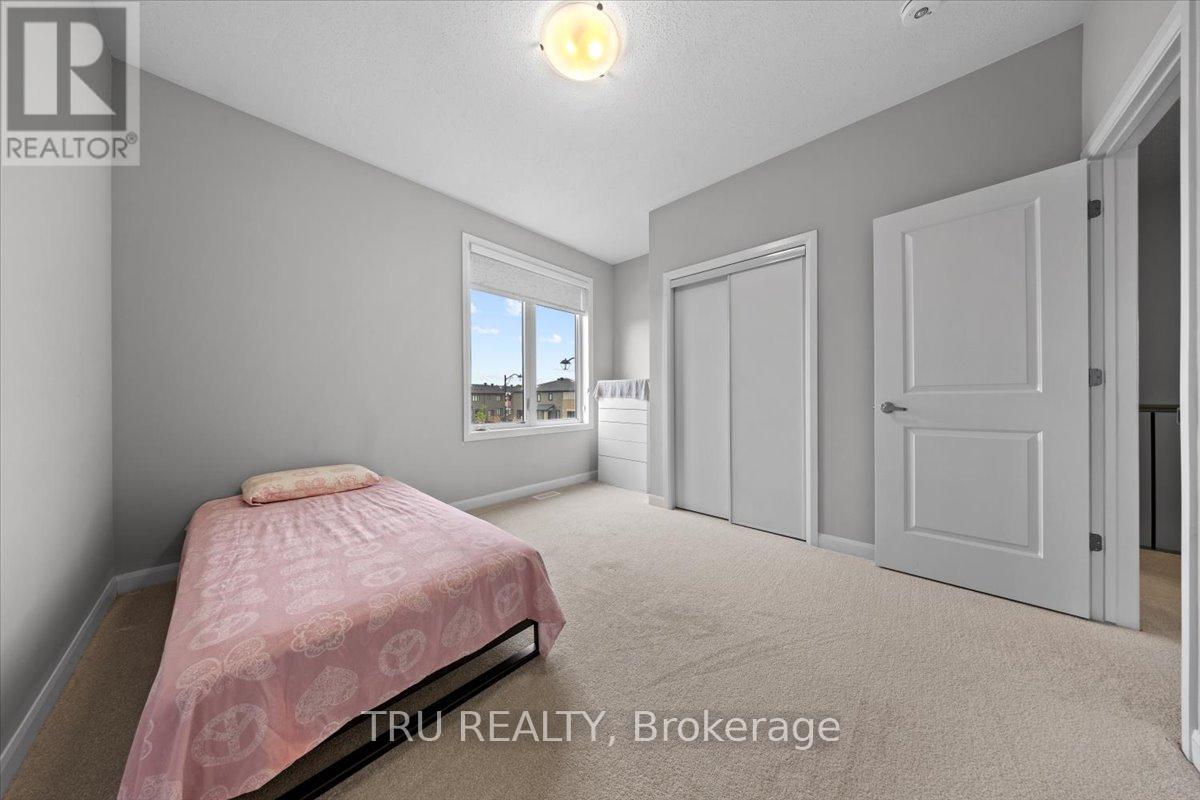 Photo 24 of 618 Galarneau Way, Ottawa ON