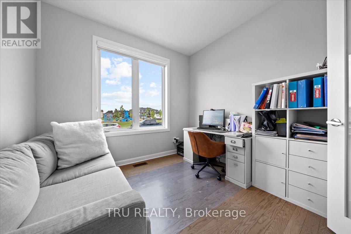 Photo 27 of 618 Galarneau Way, Ottawa ON