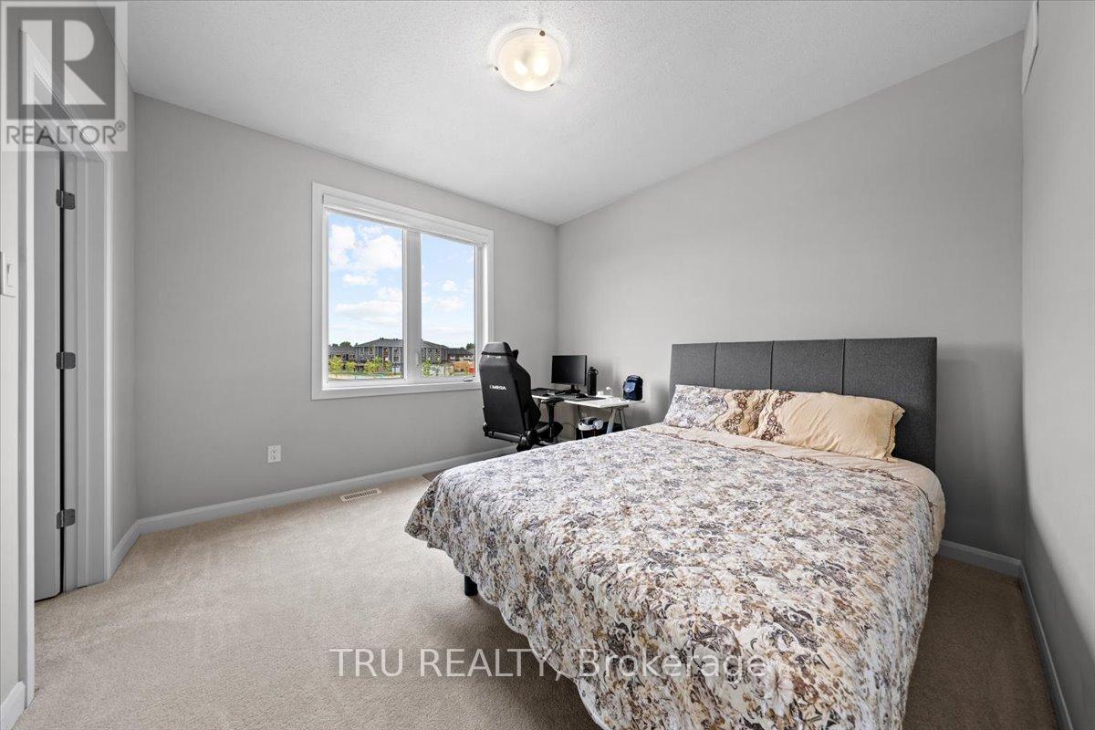 Photo 30 of 618 Galarneau Way, Ottawa ON