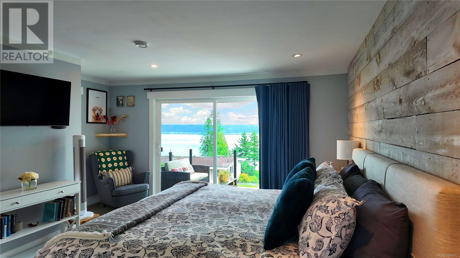 699 Galerno Rd, Campbell River