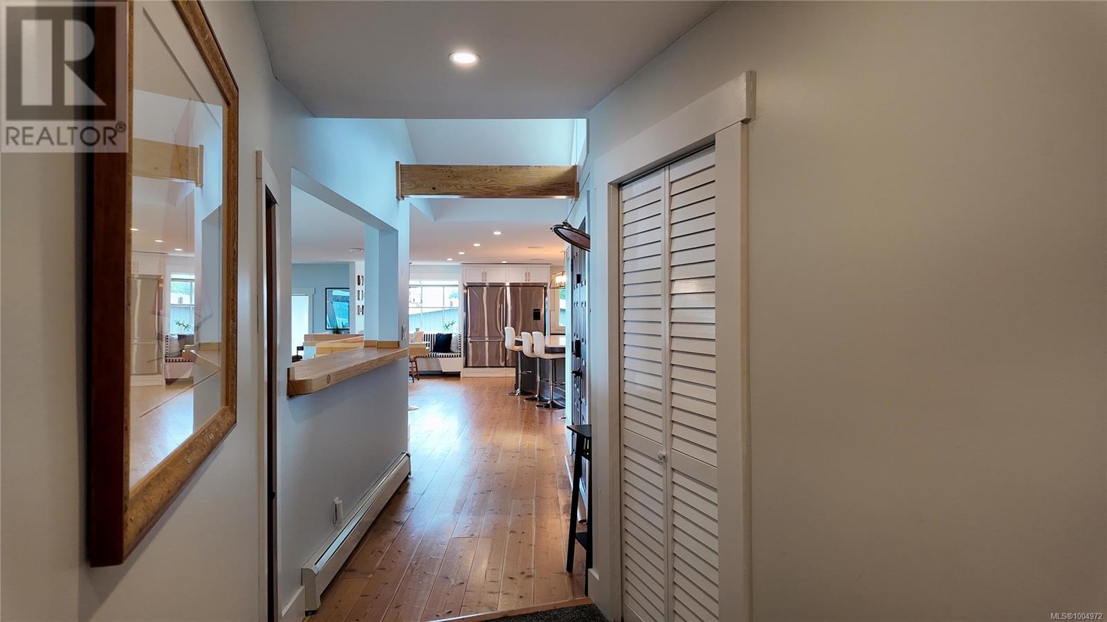 699 Galerno Rd, Campbell River