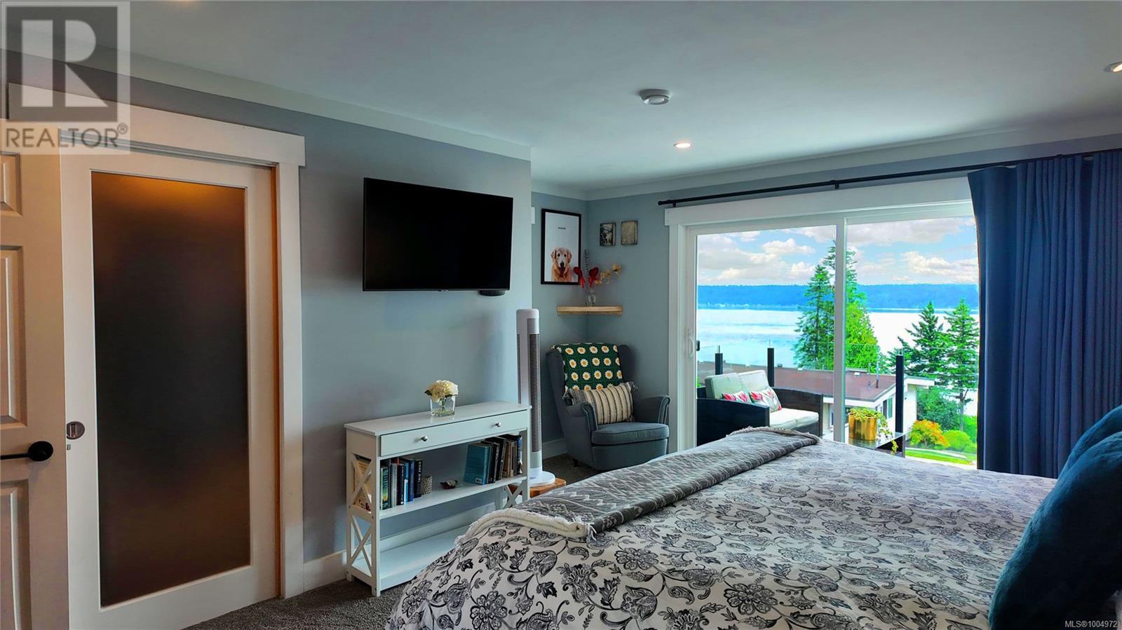 699 Galerno Rd, Campbell River