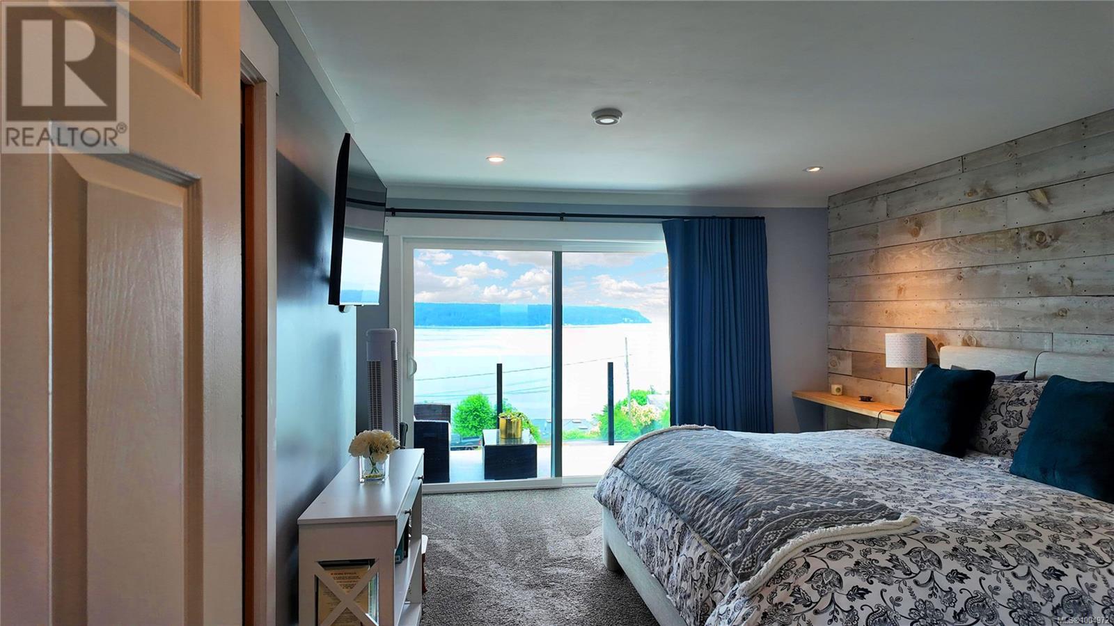 699 Galerno Rd, Campbell River