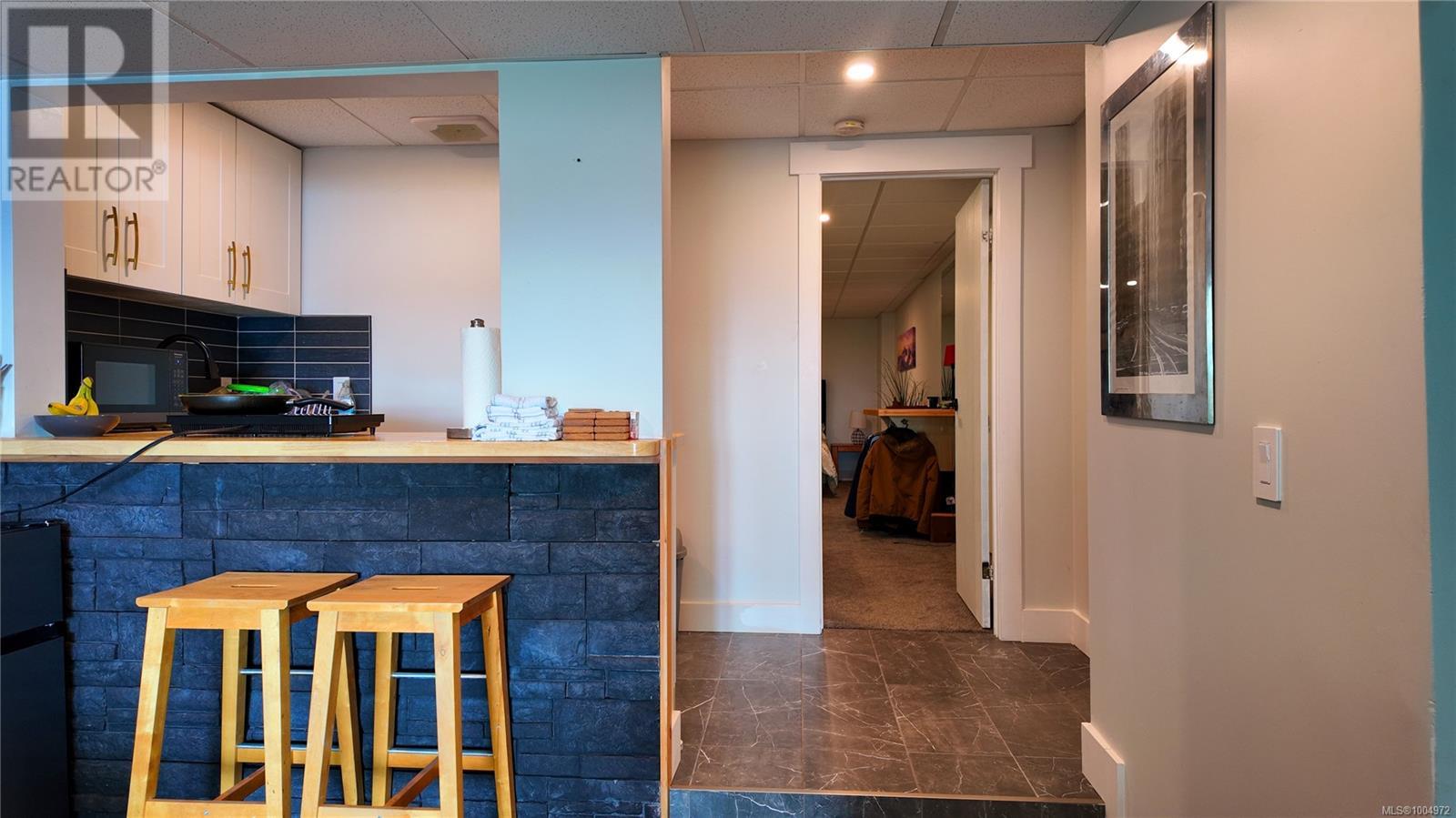 699 Galerno Rd, Campbell River