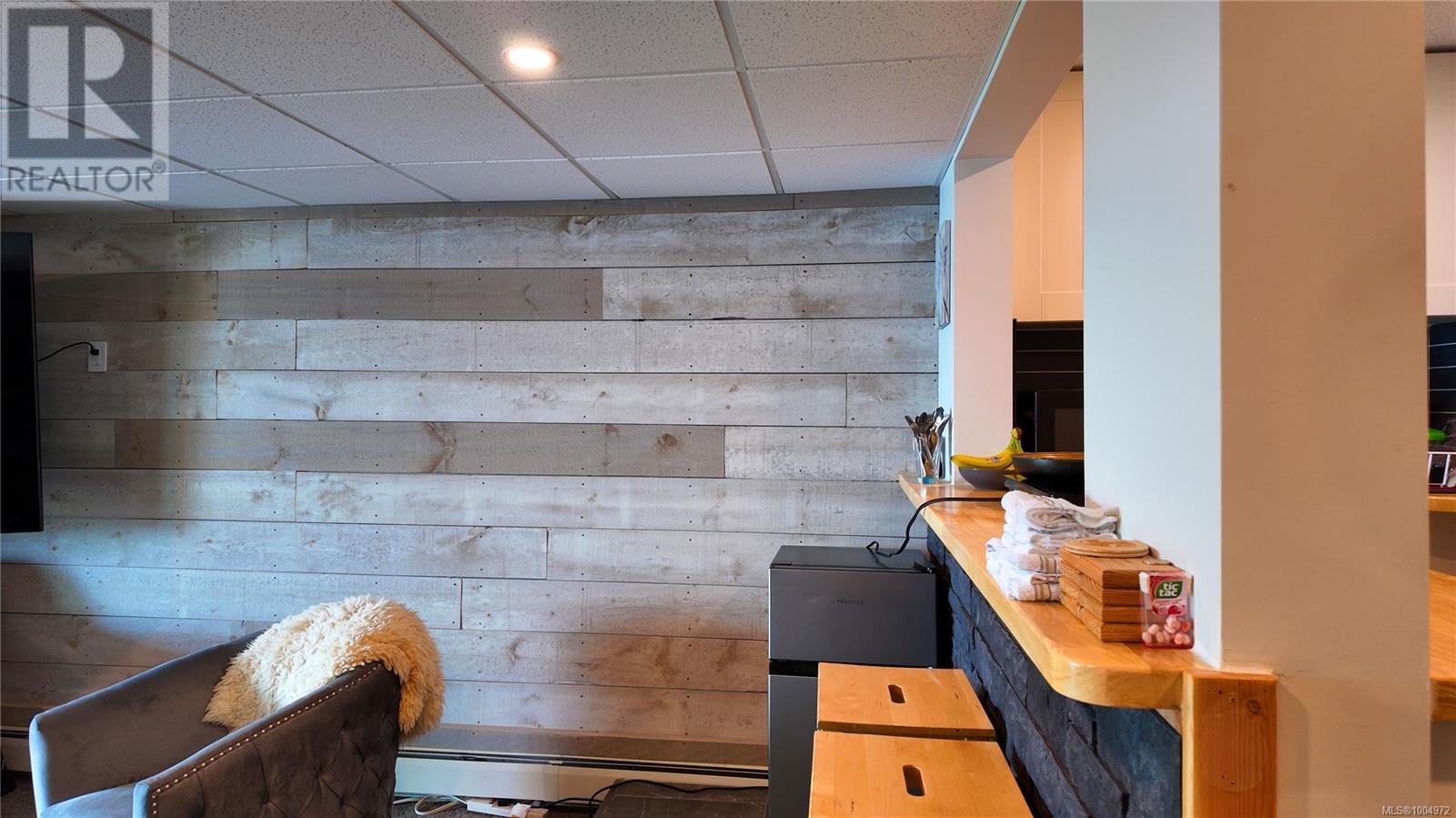 699 Galerno Rd, Campbell River