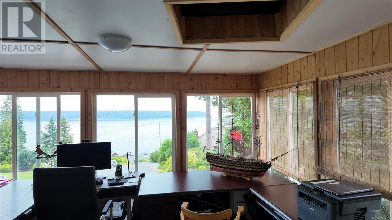 699 Galerno Rd, Campbell River